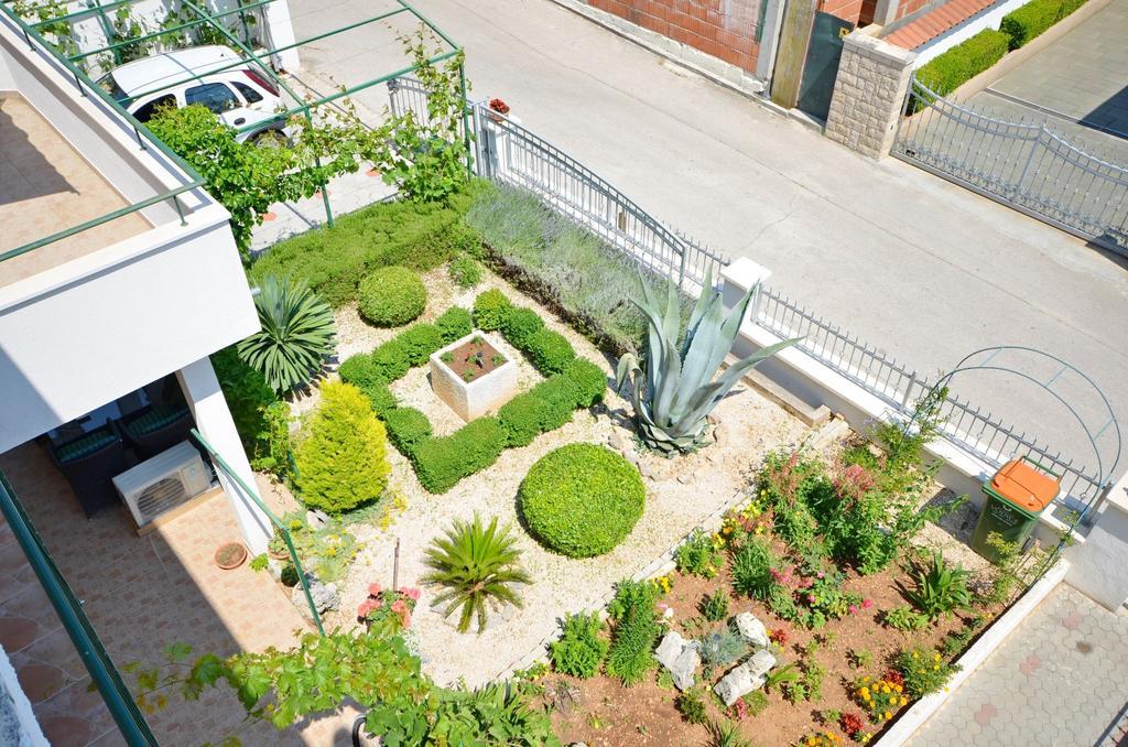 Apartments And Room Zinka โวดีเซ ภายนอก รูปภาพ