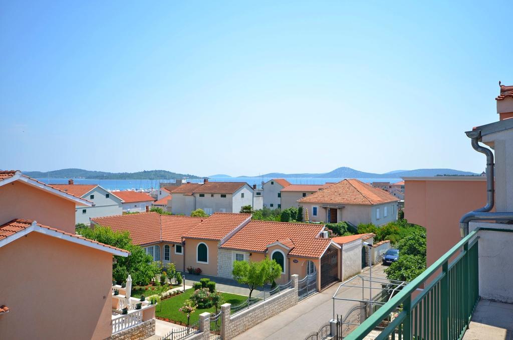 Apartments And Room Zinka โวดีเซ ภายนอก รูปภาพ